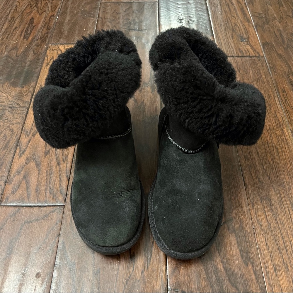 Ugg Lilou Black Suede Crystal Charms Women’s Boots